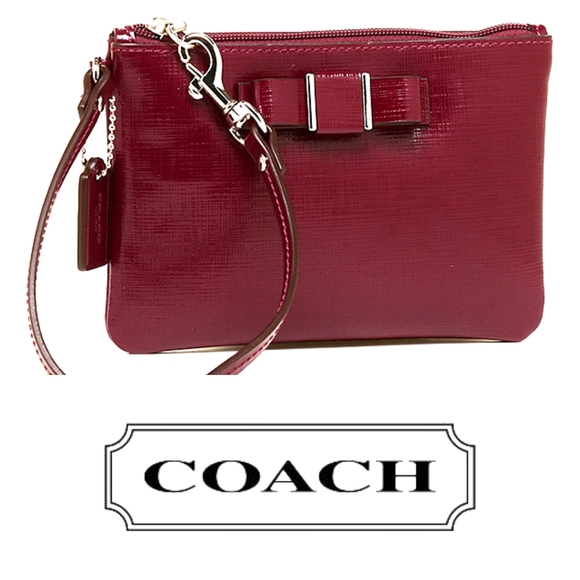 Coach Handbags - COACH DARCY SHERRY WRISTLET NWOT